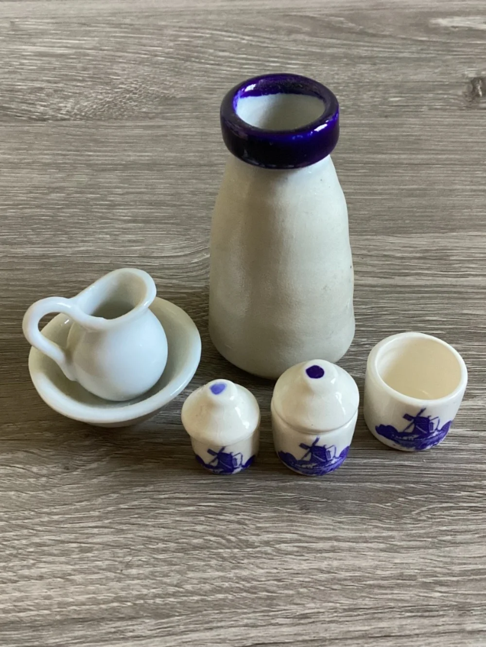 Dollhouse Miniatures Lot Ceramic Pottery Blue & White Delft Canisters Pitcher